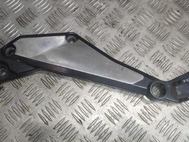 Кронштейн подножки водителя левый, Kawasaki, GPZ 1100, 1998, 0, 0