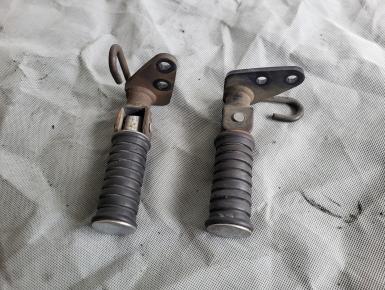 Подножка (упор) пассажира (левая и правая), Yamaha, XVS 400 Drag Star, 1998, 0, 0