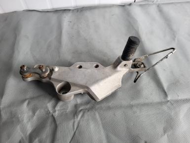 Кронштейн подножек водителя и пассажира правый, Honda, SL 230, 2002, 0, 0