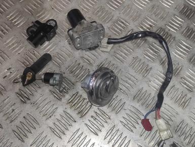 Замки (Комплект), Yamaha, XV 1900 CU (XV19CX) Raider, 2010, 0, 0