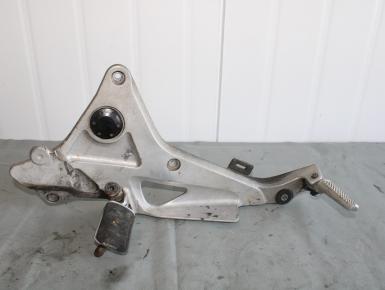 Кронштейн подножки водителя левый, Honda, X4, 1997, 0, 0