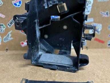 Короб АКБ, Yamaha, XVS 400 Drag Star Classic, 2008, 0, 0