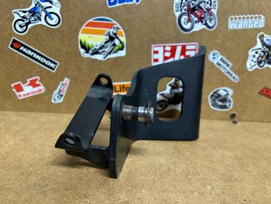 Кронштейн подножки водителя левый, Yamaha, XVS 400 Drag Star Classic, 2008, 0, 0