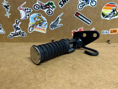 Подножка (упор) пассажира левая, Yamaha, XVS 400 Drag Star Classic, 2008, 0, 0