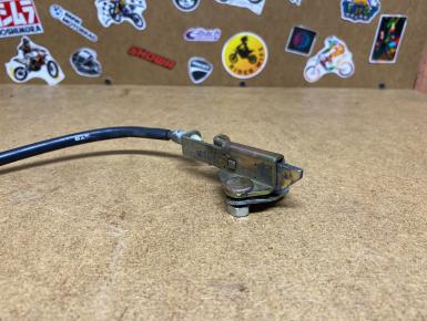 Механизм запирания сиденья, Yamaha, FZ 400, 1999, 0, 0