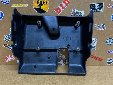 Кронштейн крепления катушек зажигания, Yamaha, FZ 400, 1999, 0, 0