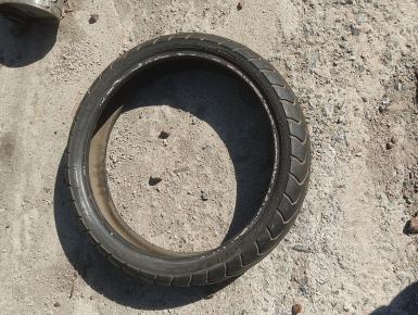 Мотошина 110/ 70  R17
