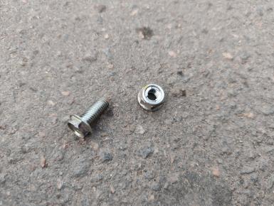 болты крепления тормозного диска, Honda, CB 1000 R, 2009, 0, 0