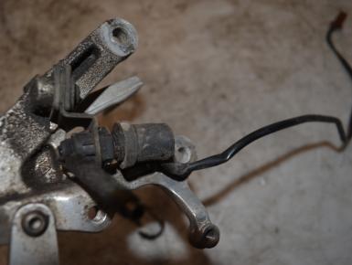 Лягушка заднего тормоза, Yamaha, YZF R6, 2000, 0, 0