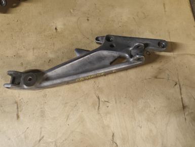 Кронштейн подножки водителя правый, Honda, CB 400 SF, 1996, 0, 0