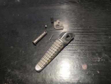 Подножка (упор) пассажира правая, Honda, CB 400 SF, 1996, 0, 0