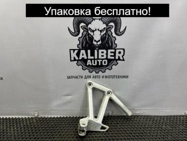 Кронштейн подножки пассажира левый, Yamaha, FZS 600 Fazer, 2002, , 