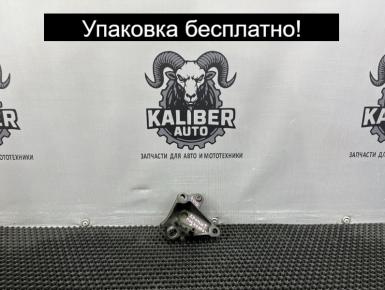 Кронштейн подножки водителя левый, Honda, 2018, 0, 1