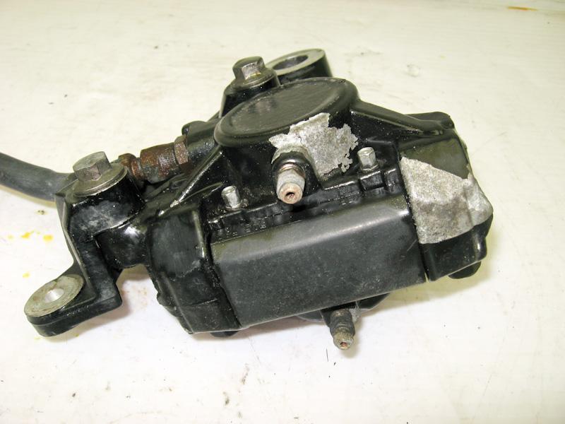 суппорт задний yamaha yzf1000r 17. задний суппорт yamaha t-max. тормозные суппорта ямаха р6. передний тормозной суппорт мотоцикла yamaha xjr 1200. суппорт ямаха.