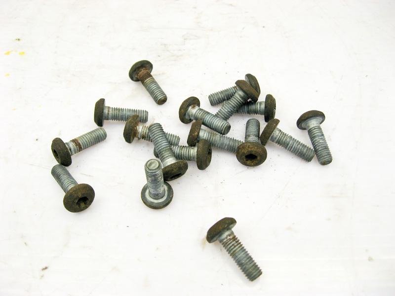 болт крепления суппорта suzuki bandit 400. болты для крепления тормоз. болт крепления звезды honda cbr 1000f. Auger 70676 aug70676_комплект болтов крепления тормозного диска! 6 штук\ saf. болты тормоза шимано.