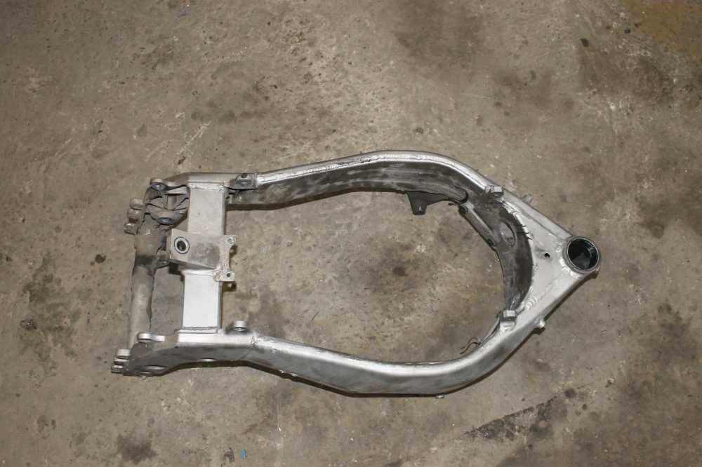 Рама 400. Рама Kawasaki ZX 400. Кавасаки рама zx400n-015962. ЗХР 400 рама. Рама Kawasaki zx4.